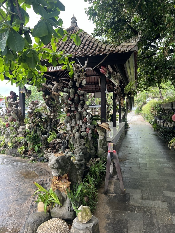 Balade le long de la plage de Sanur