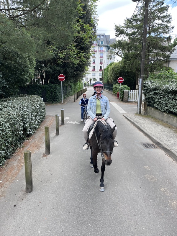 On est poursuivi par Mamie