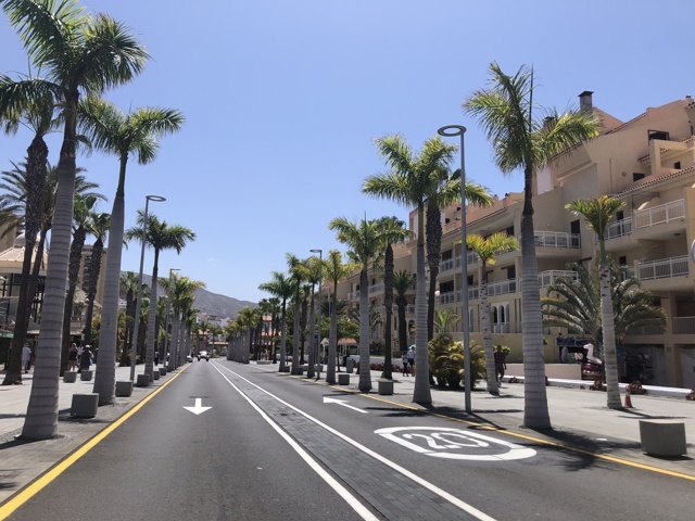 Arona