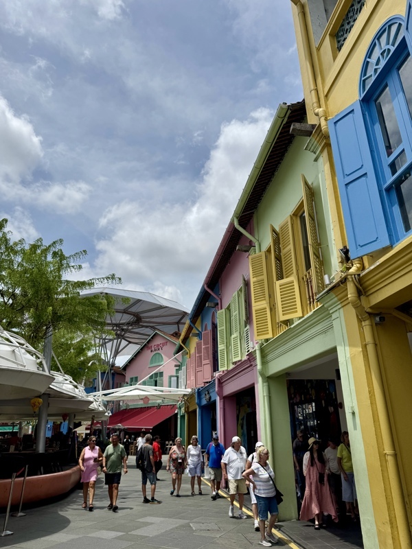 Clarke quay tres coloré