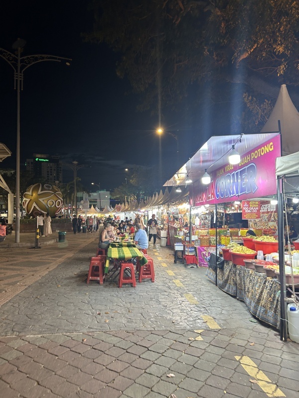 Le marché de nuit, plus sympa