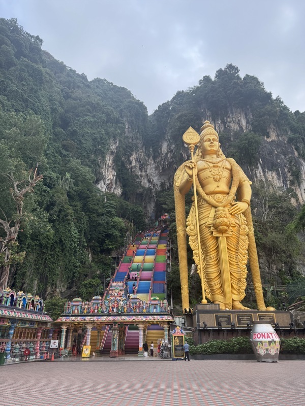 Batu cave au petit matin