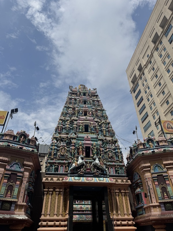 Temple hindou emblématique de Little India, Sri Maha Mariamman Temple