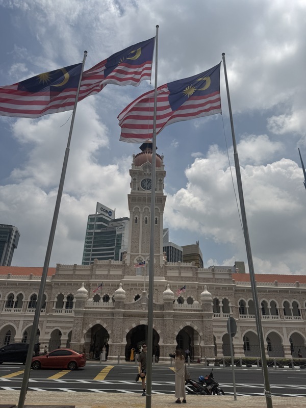 Sultan Abdul Samad Building, ancien bâtiment colonial à la tour emblématique, symbole architectural du centre historique de la ville