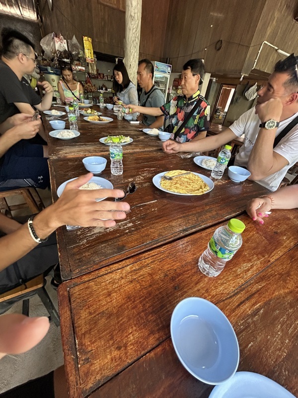 Repas au village
