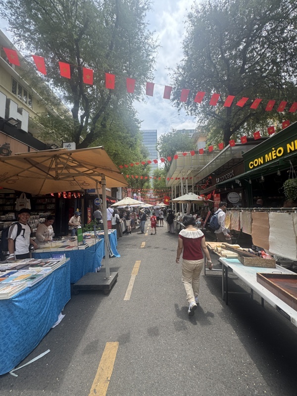 Book street