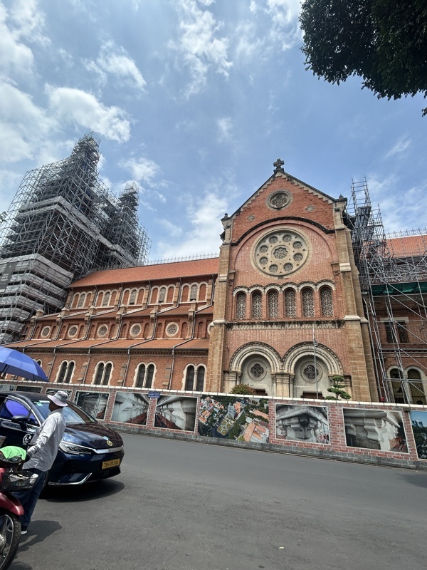 Cathedral avec une bonne partie en rénovation