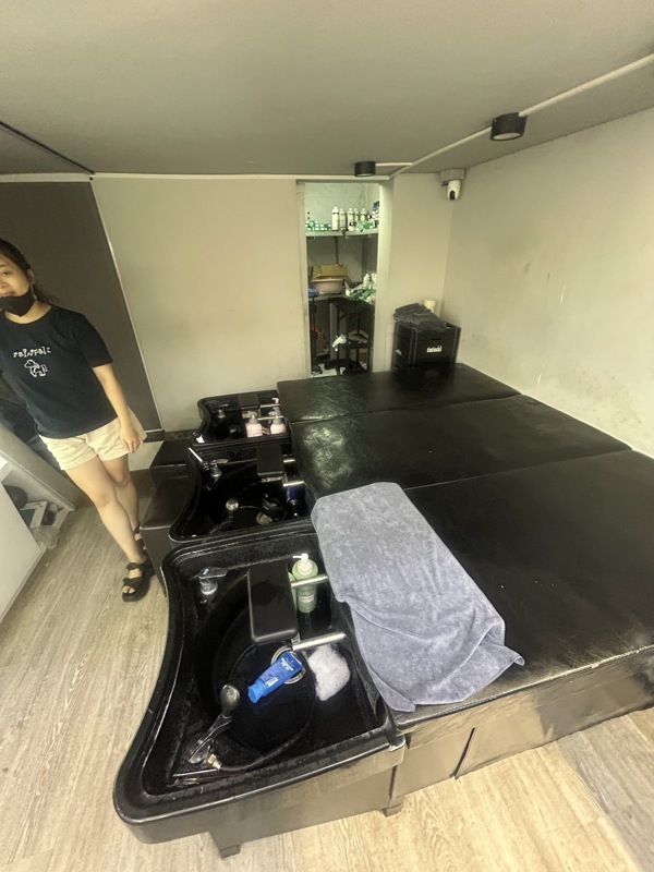 Coin pour laver les cheveux , allongé