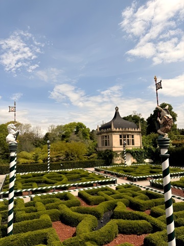 Tudor Garden