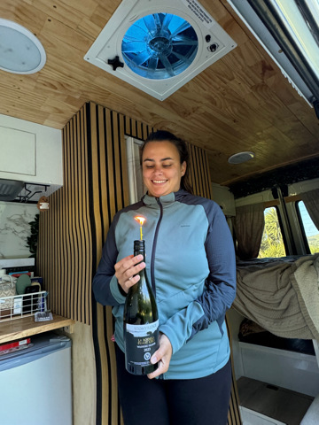 Obligé de souffler ma bougie d’anniversaire dans le van, il y avait trop de vent