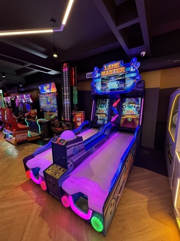 Un faux bowling un peu nul d’ailleurs mais on a testé