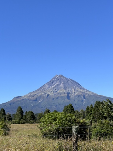 Mount Egmont / Mount Taranaki