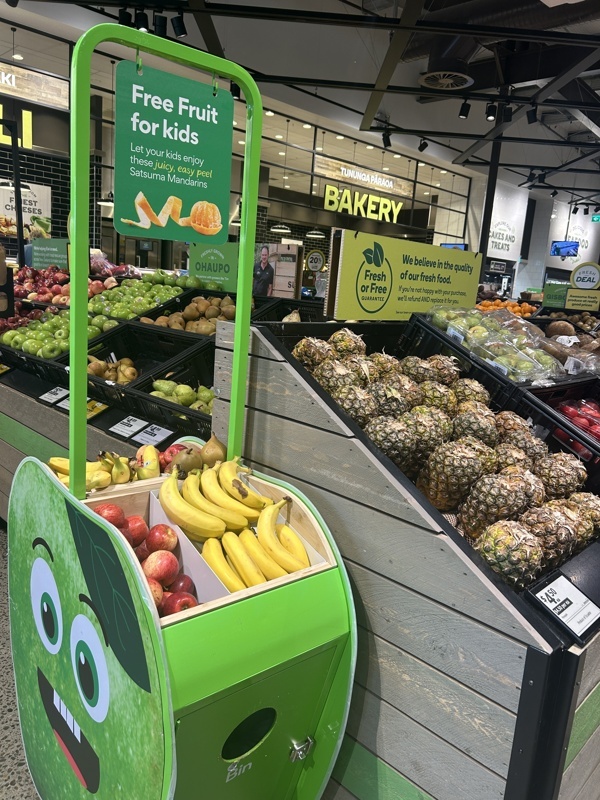 Toujours des fruits gratuits pour les enfants