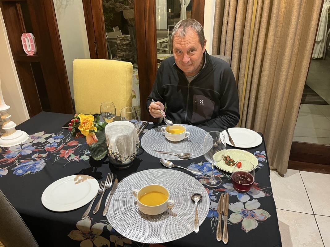 À l’hôtel, ça caille, une soupe!