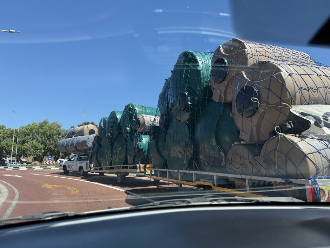 Pas plus haut que le bord