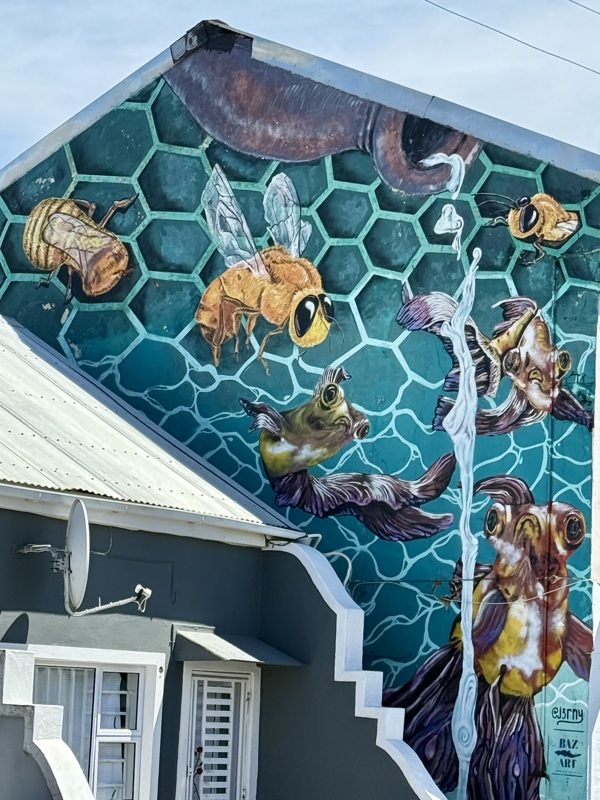 les abeilles construisent