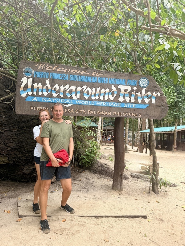 Rivière souterraine du parc national de Sabang (puerto princesa)